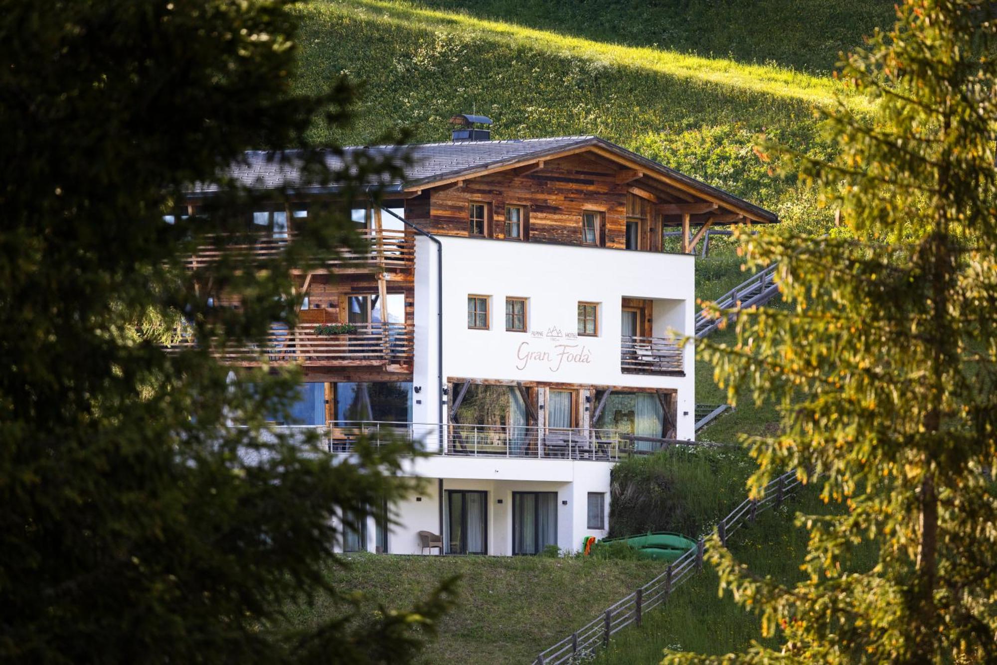 Alpine Hotel Gran Foda' San Vigilio Di Marebbe Exterior photo