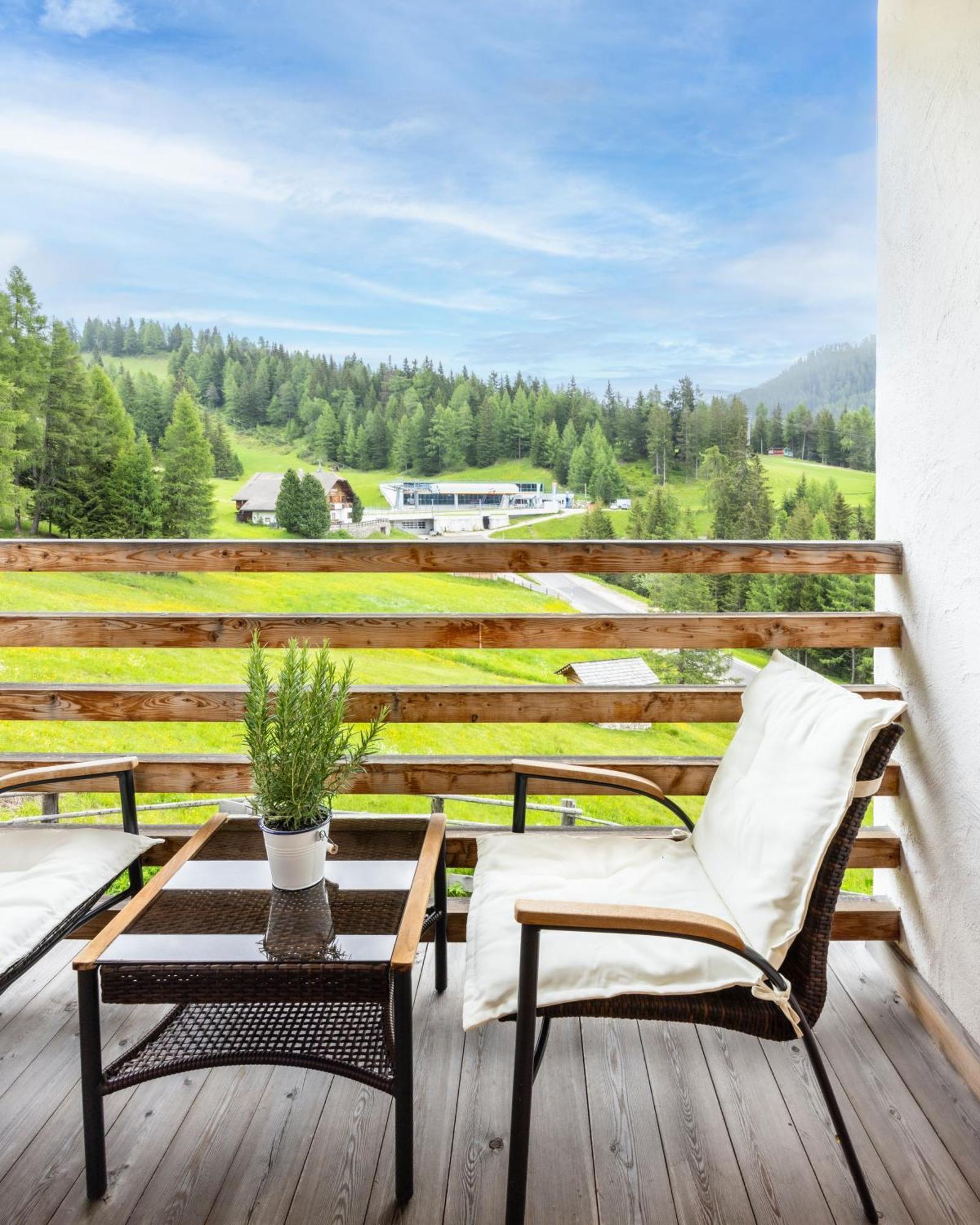 Alpine Hotel Gran Foda' San Vigilio Di Marebbe Exterior photo